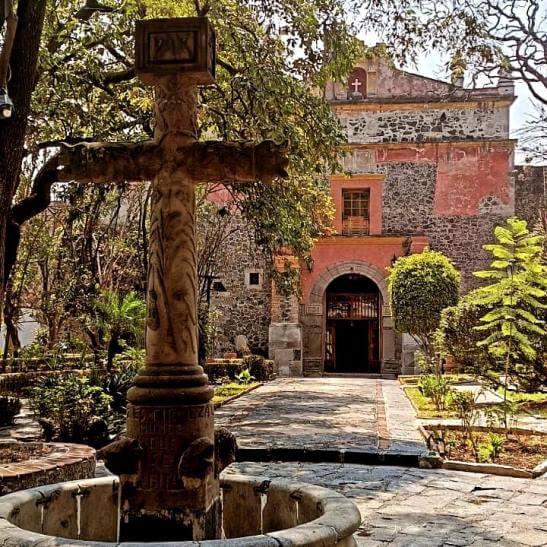 Parroquia San Jacinto exterior